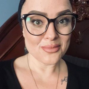 Meet your Posher, Trina